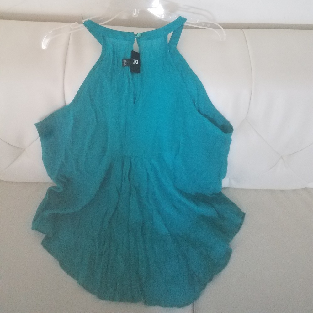 Crop top - Picture 2 of 2